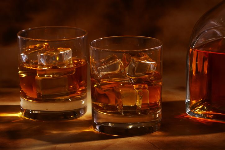 Klasična dilema kaj je pravilno: "Whisky" ali "whiskey"